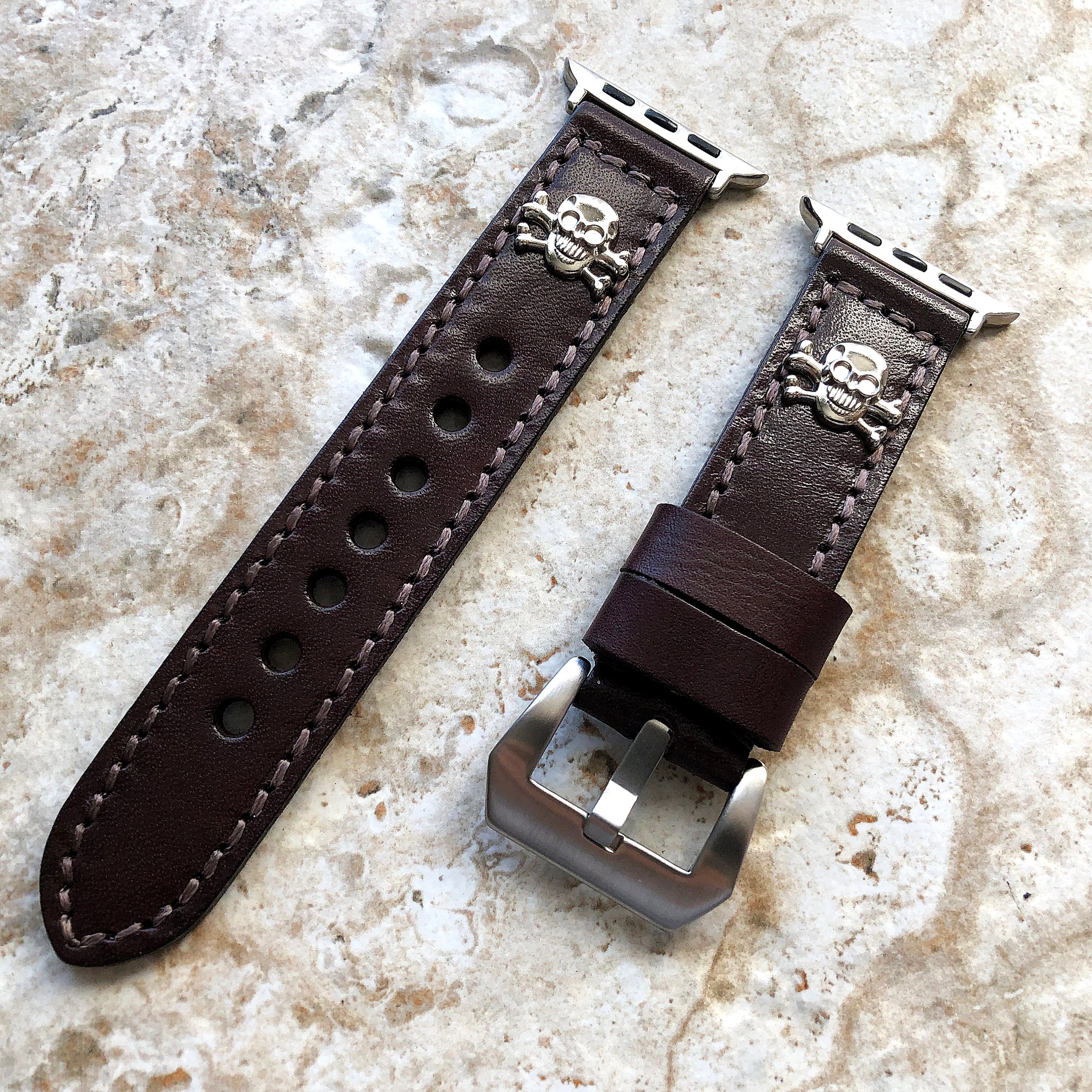Apple Watch Band Brown Leather Metal Rivets Skull Crossbones for Ultra 2 and 9 8 Series iWatch 41mm 45mm 49mm Handmade Bracelet Strap SSM